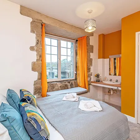 Bridge End Mill Apartment