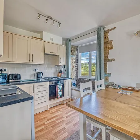 Bridge End Mill By Guestz Settle